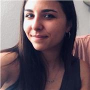 Doy clases a niños y niñas pequeños como refuerzo adicional al salir del colegio